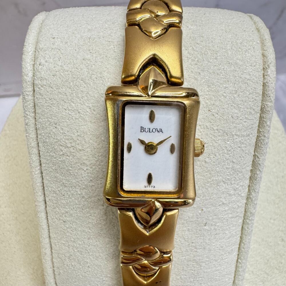 Bulova Womens Watch 97T73 Gold Tone Stainless Steel Rectangle Case Working